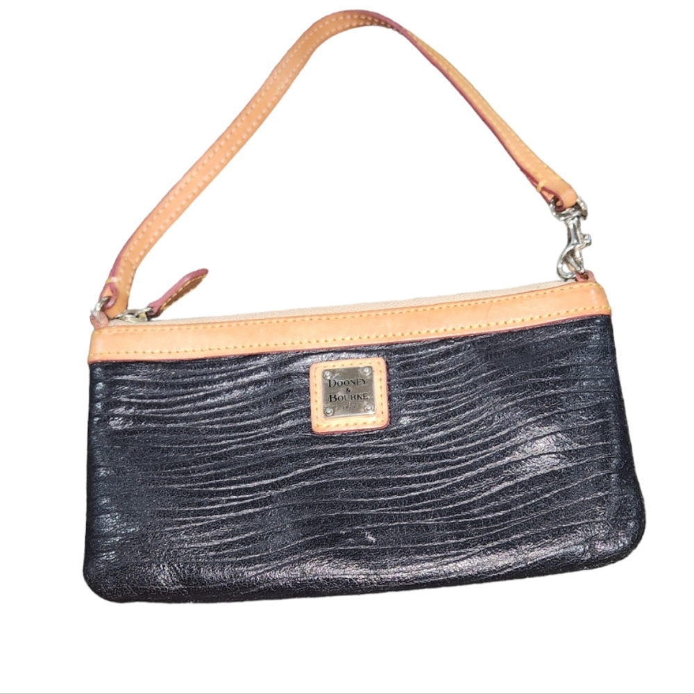 Dooney & Bourke black leather zipper pouch